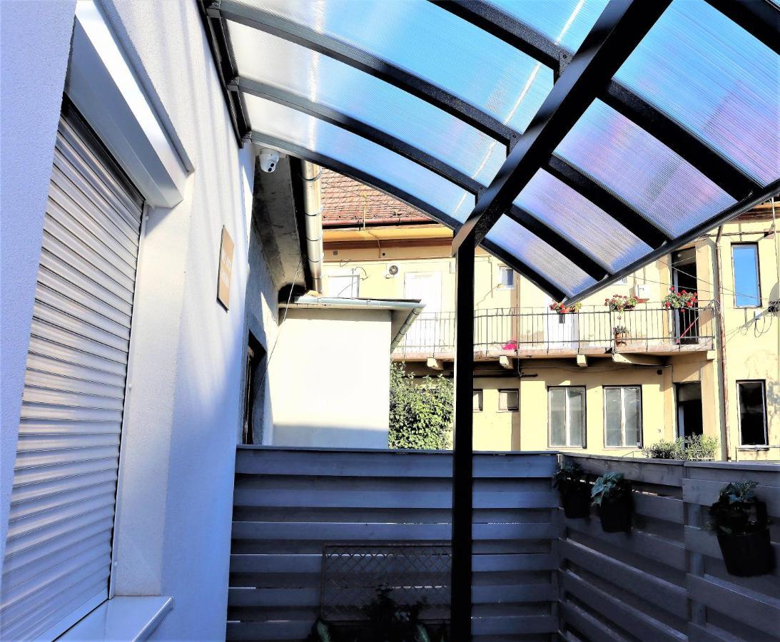 Wolf House Apartman زالاجيرسيج المظهر الخارجي الصورة