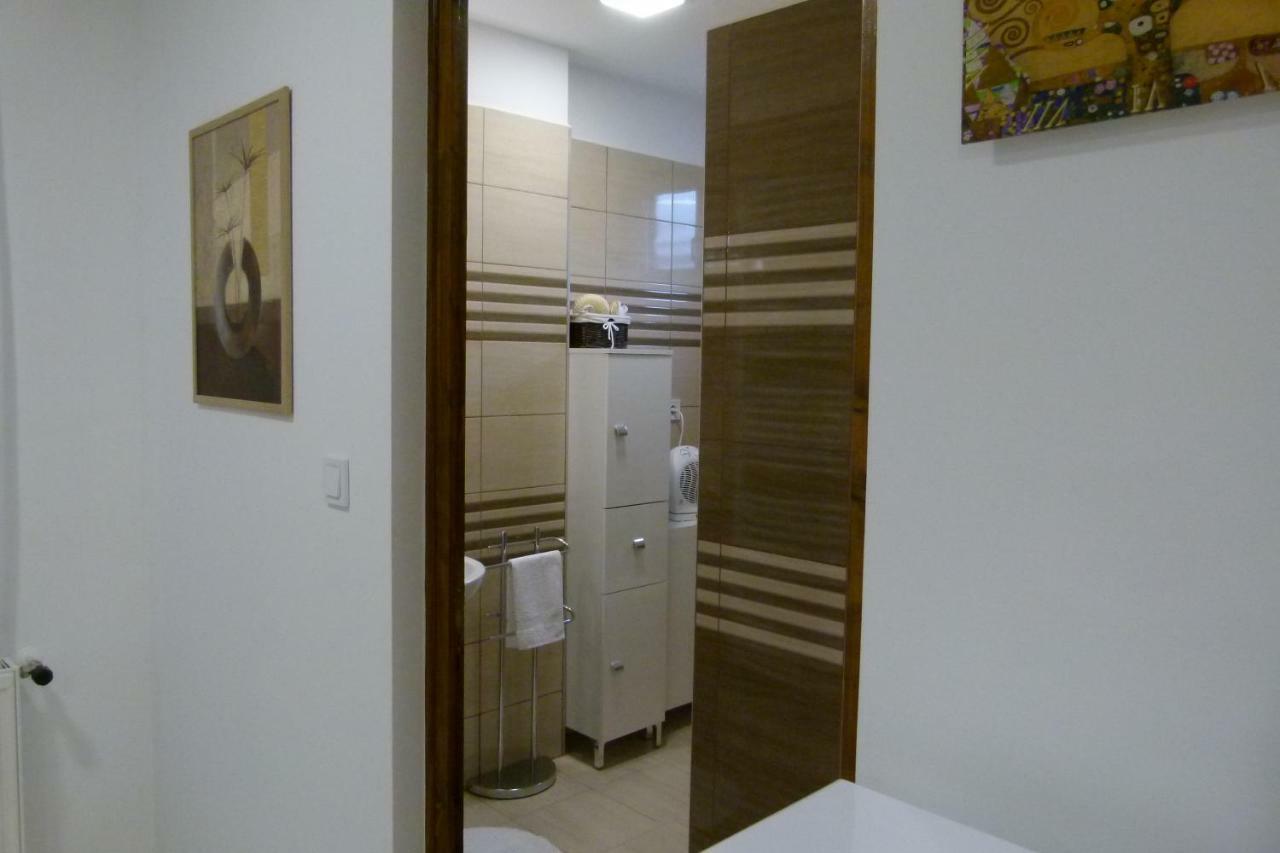 Wolf House Apartman زالاجيرسيج المظهر الخارجي الصورة