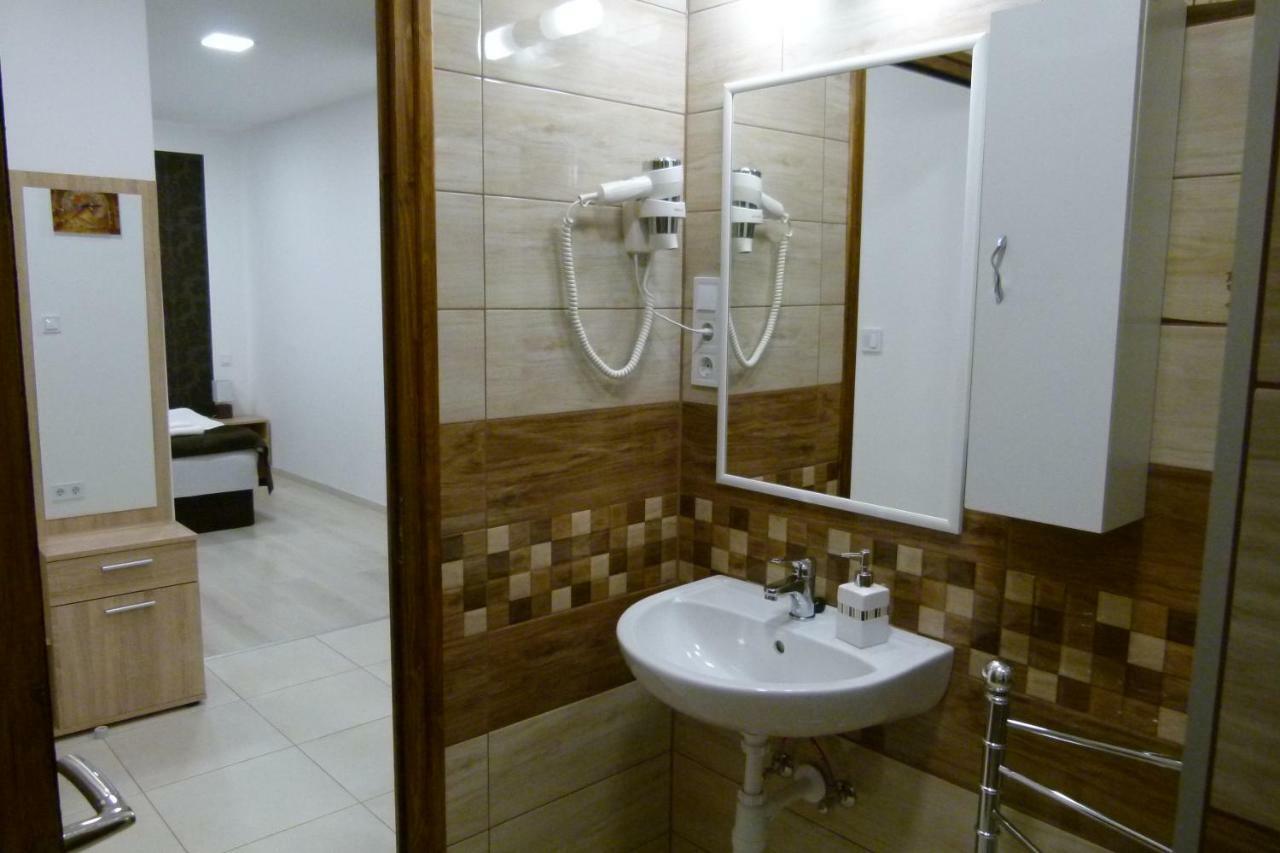 Wolf House Apartman زالاجيرسيج المظهر الخارجي الصورة