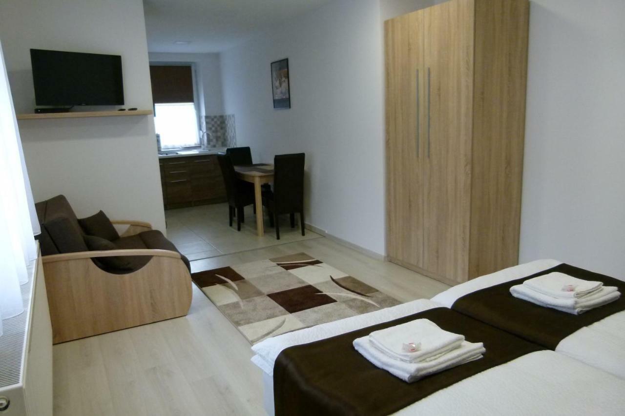 Wolf House Apartman زالاجيرسيج المظهر الخارجي الصورة