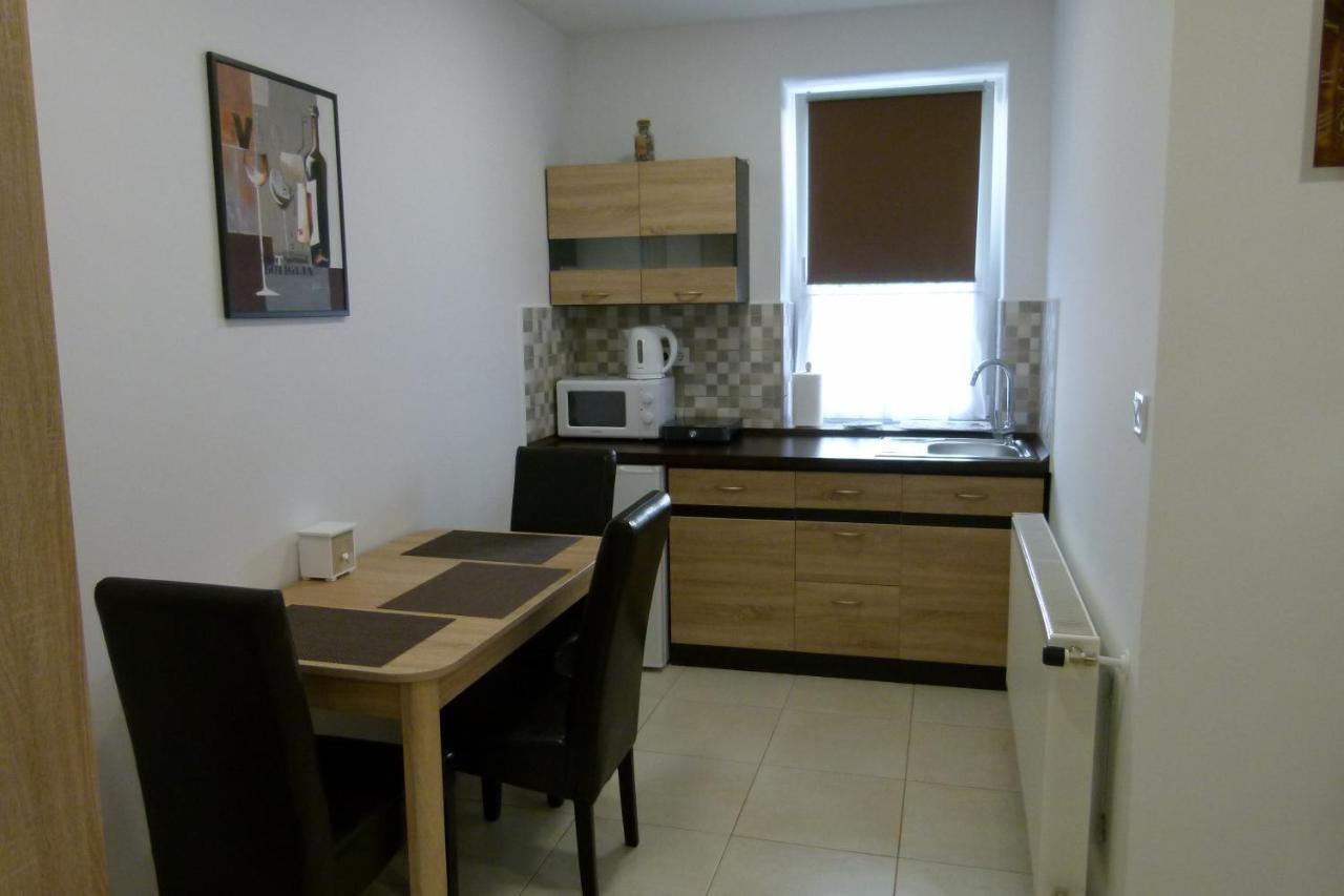 Wolf House Apartman زالاجيرسيج المظهر الخارجي الصورة